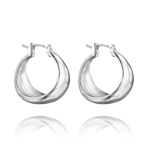 Chloe + Isabel Jewelry - FLASH SALE C+I La Lune Sculpted Hoop Earrings